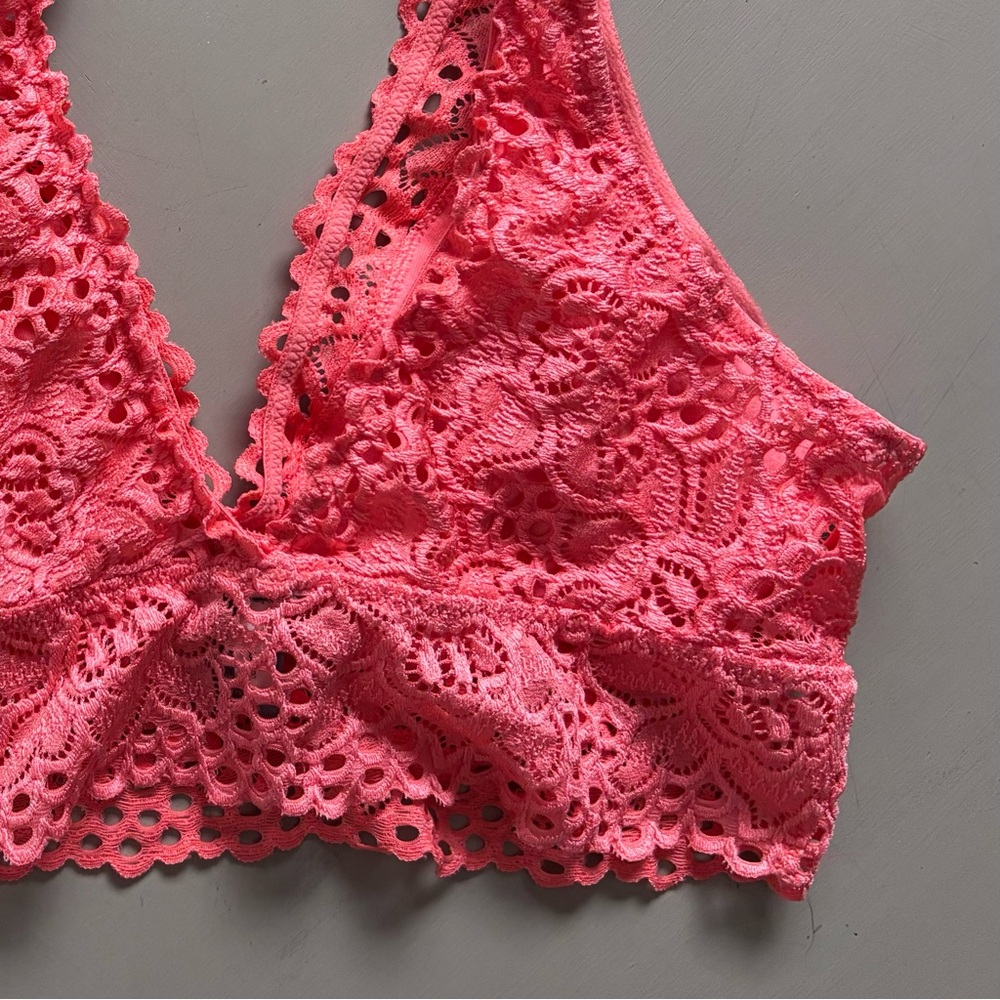 AERIE Deep V Plunge Seamless Coral Lace Pullover Bralette